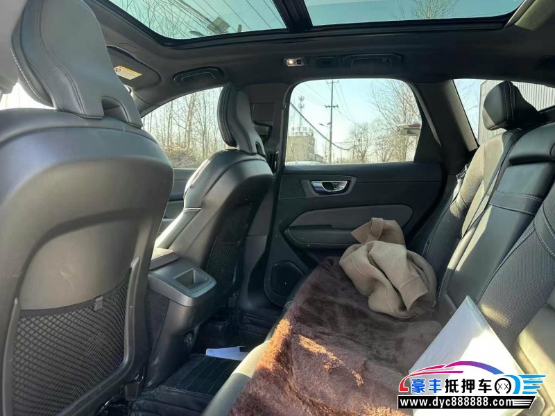 21年沃尔沃XC60轿车抵押车出售
