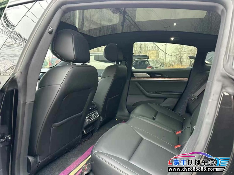 24年哪吒S轿车抵押车出售