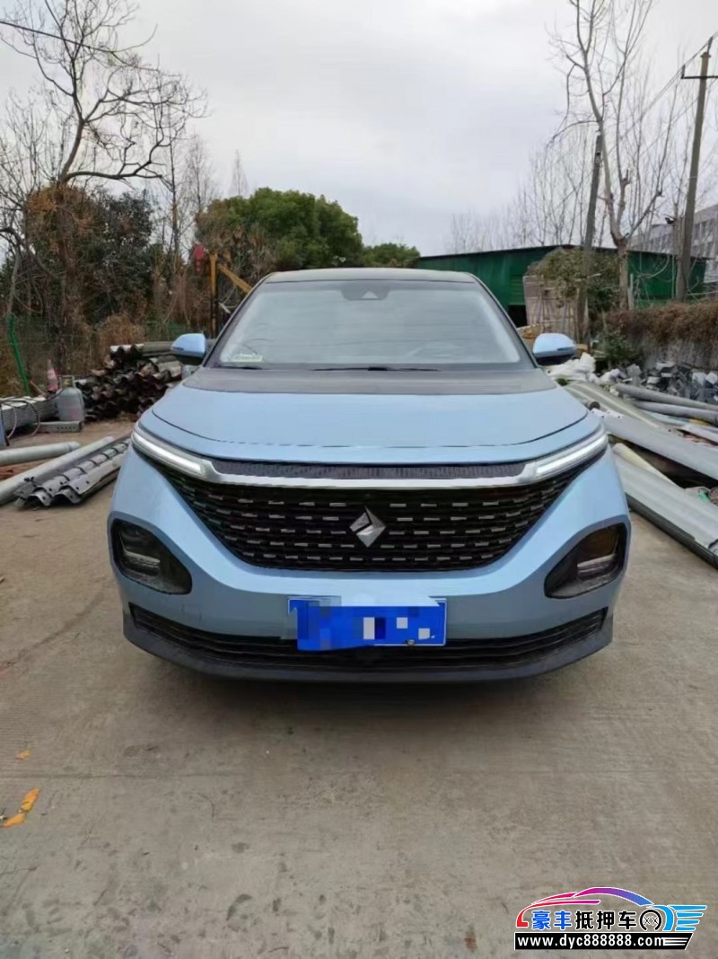 20年宝骏宝骏RM5轿车抵押车出售