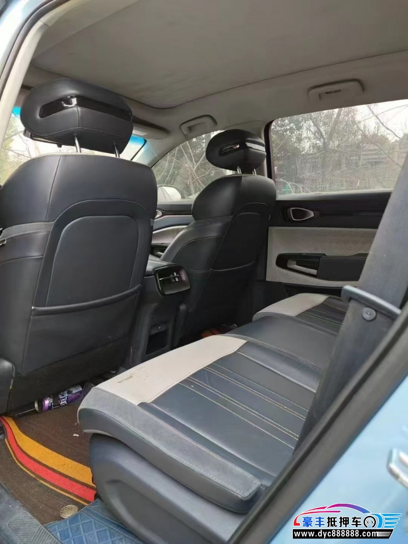 20年宝骏宝骏RM5轿车抵押车出售