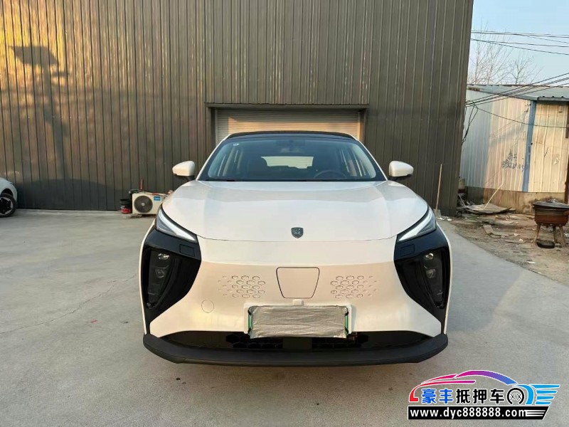 24年东风雷霆轿车抵押车出售