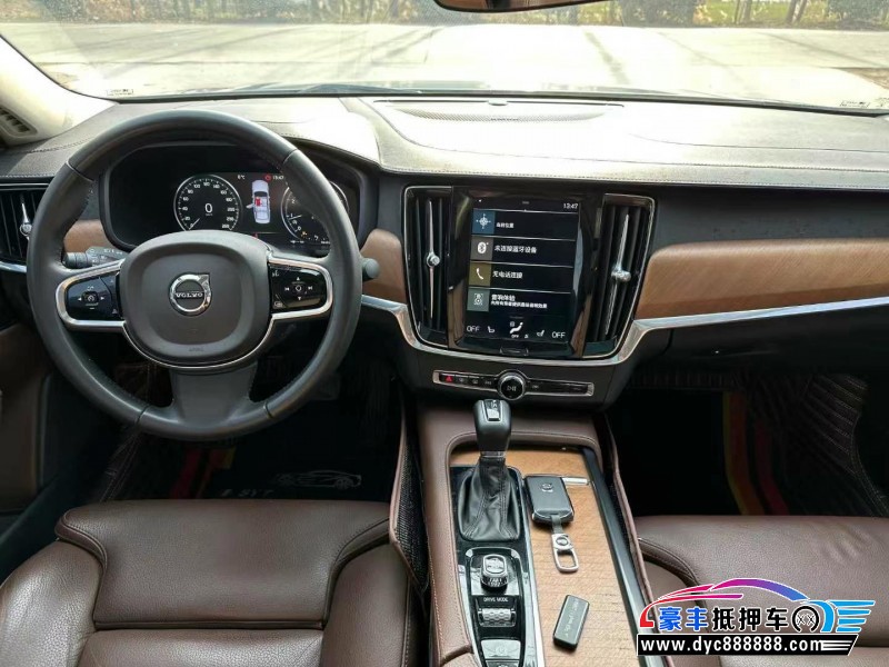 20年沃尔沃S90轿车抵押车出售