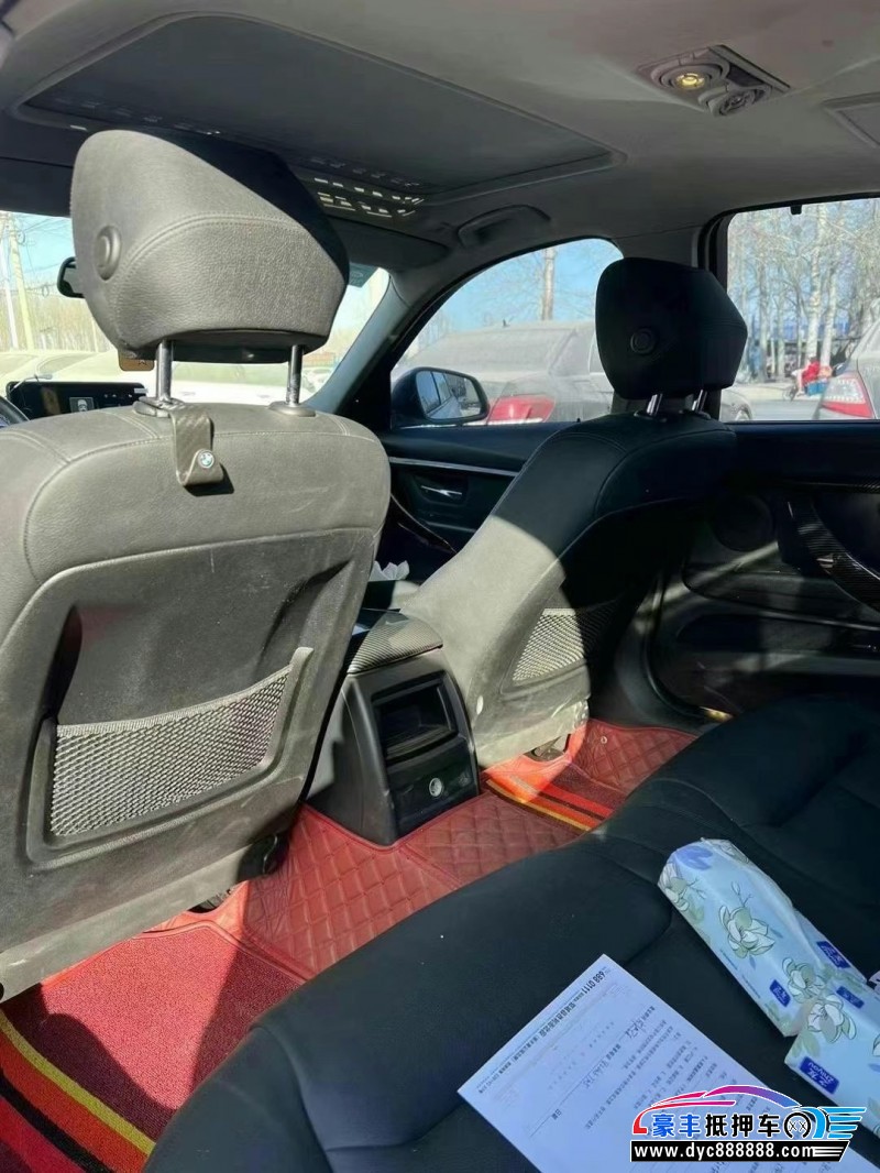 12年宝马3系轿车抵押车出售