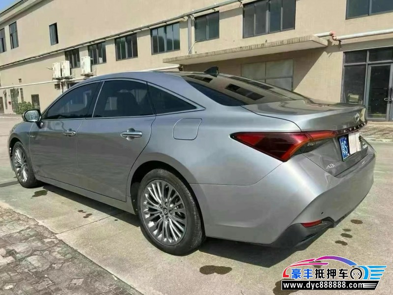 19年丰田亚洲龙轿车抵押车出售