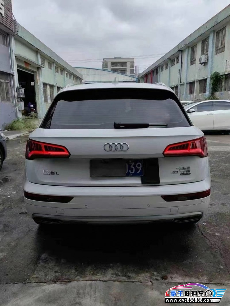 20年奥迪Q5轿车抵押车出售