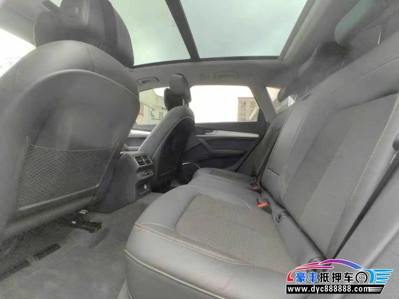 20年奥迪Q5轿车抵押车出售