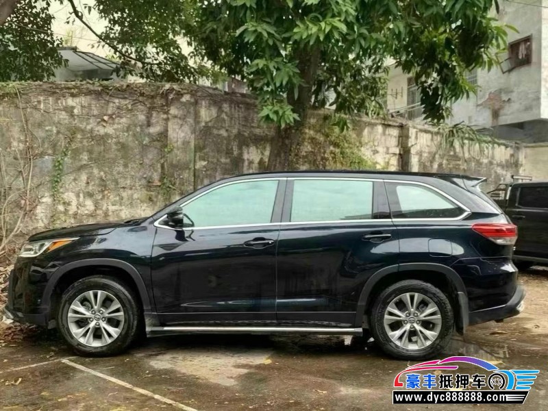 21年丰田汉兰达轿车抵押车出售