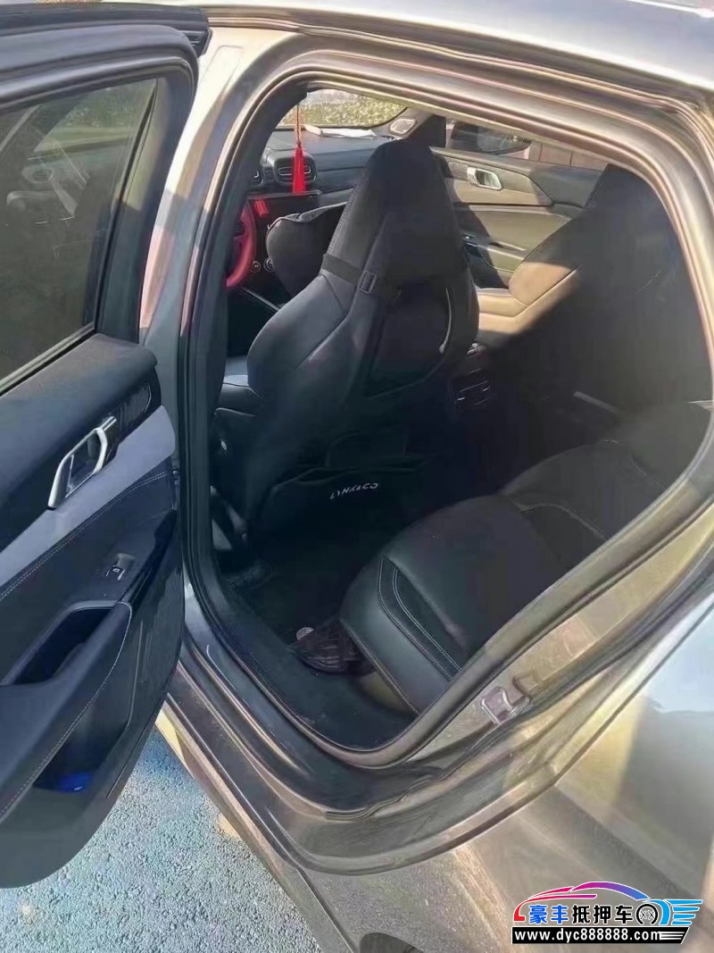 22年领克03轿车抵押车出售