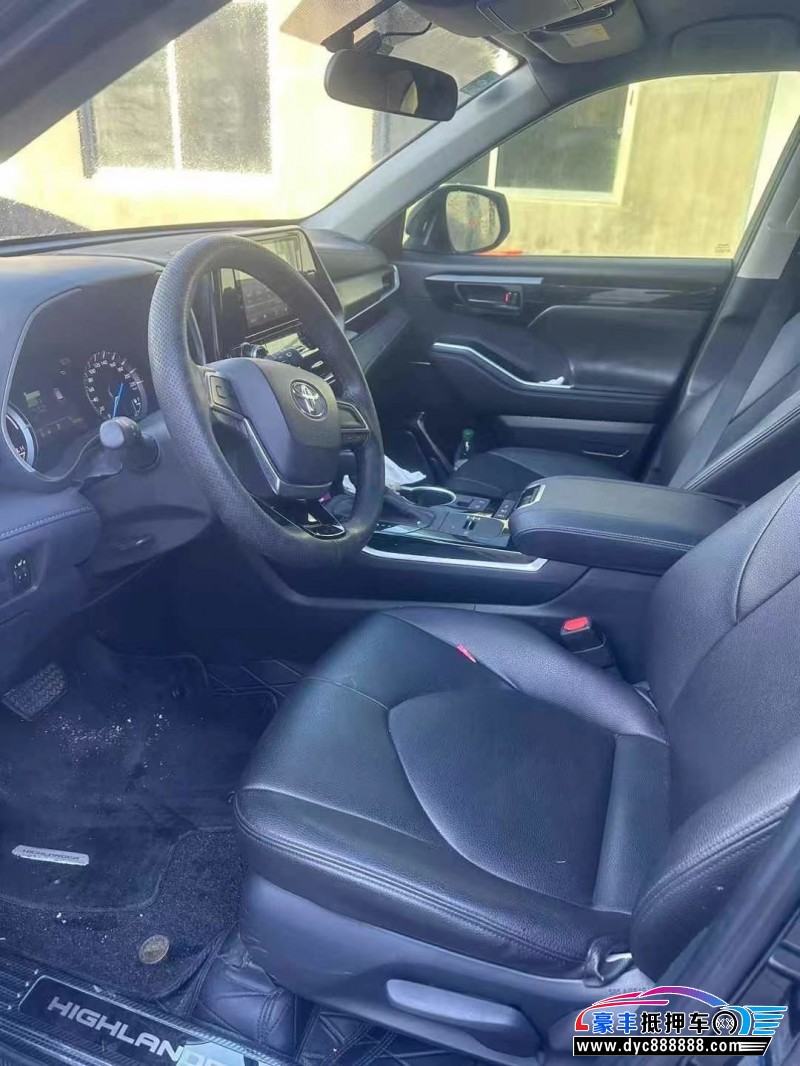 22年丰田汉兰达轿车抵押车出售