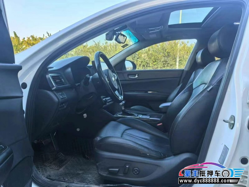 16年起亚K5轿车抵押车出售