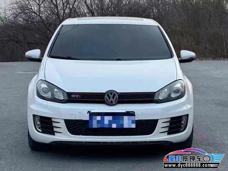 14年大众高尔夫轿车抵押车出售
