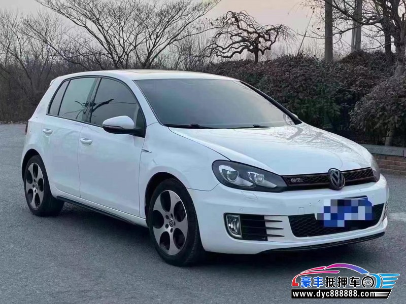 14年大众高尔夫轿车抵押车出售