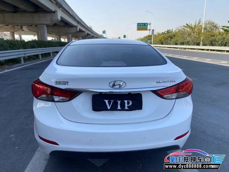 18年现代朗动轿车抵押车出售