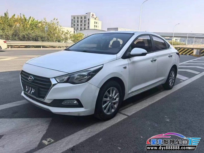 18年现代悦纳轿车抵押车出售