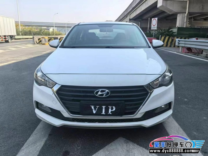 18年现代悦纳轿车抵押车出售