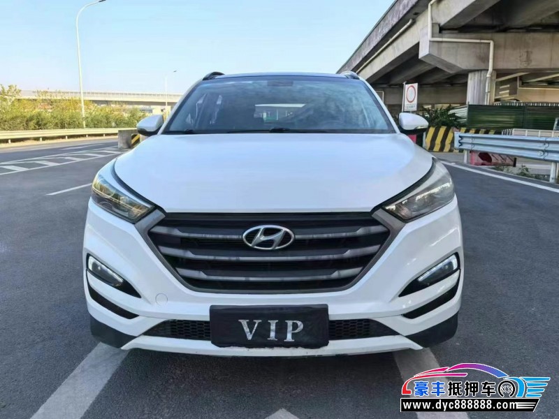 16年现代途胜轿车抵押车出售