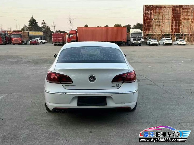 17年大众CC轿车抵押车出售