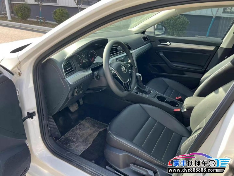 19年大众凌渡轿车抵押车出售