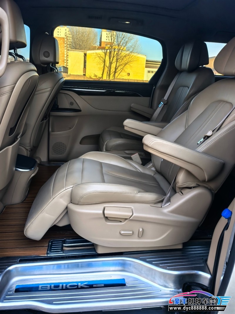 19年别克GL8MPV抵押车出售