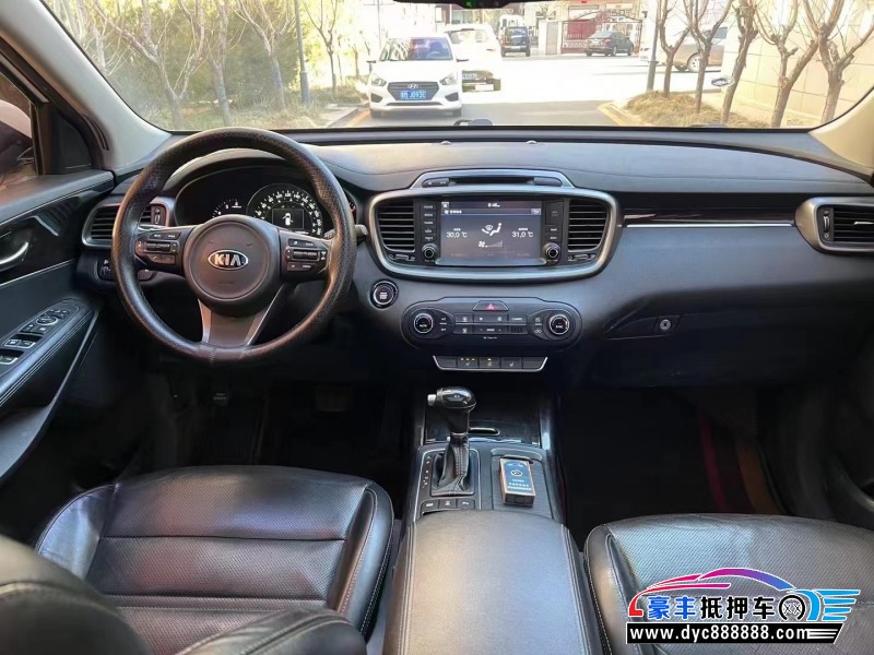 17年起亚索兰托轿车抵押车出售