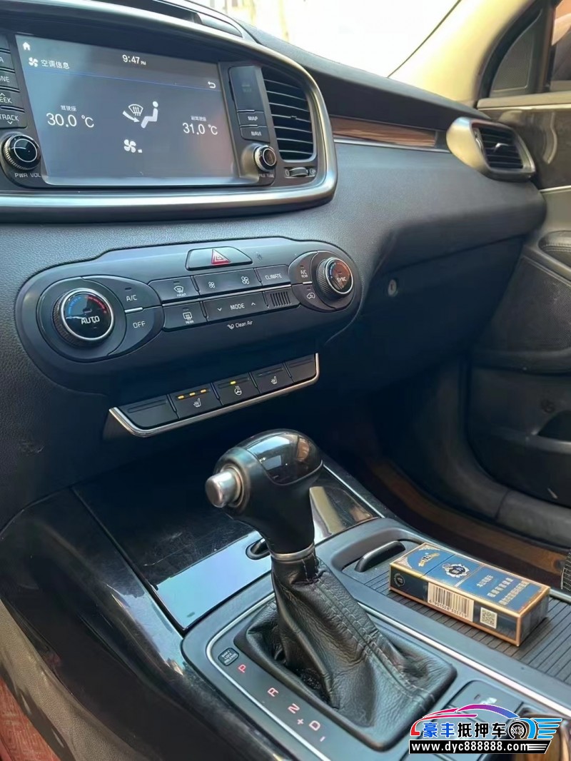 17年起亚索兰托轿车抵押车出售