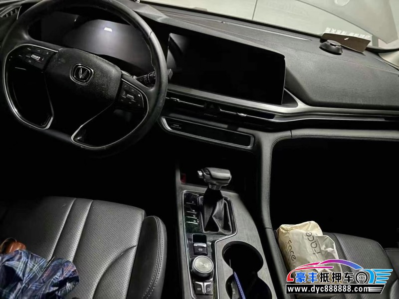 21年长安CS75轿车抵押车出售