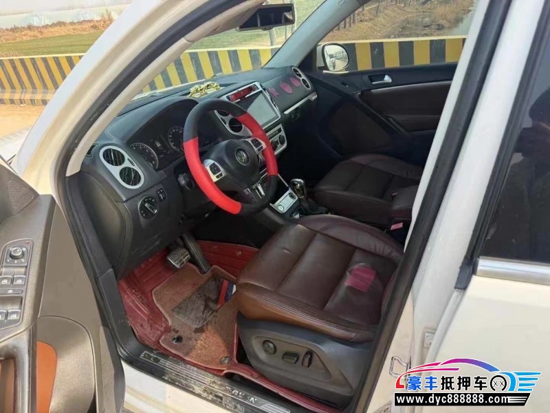 16年大众途观轿车抵押车出售