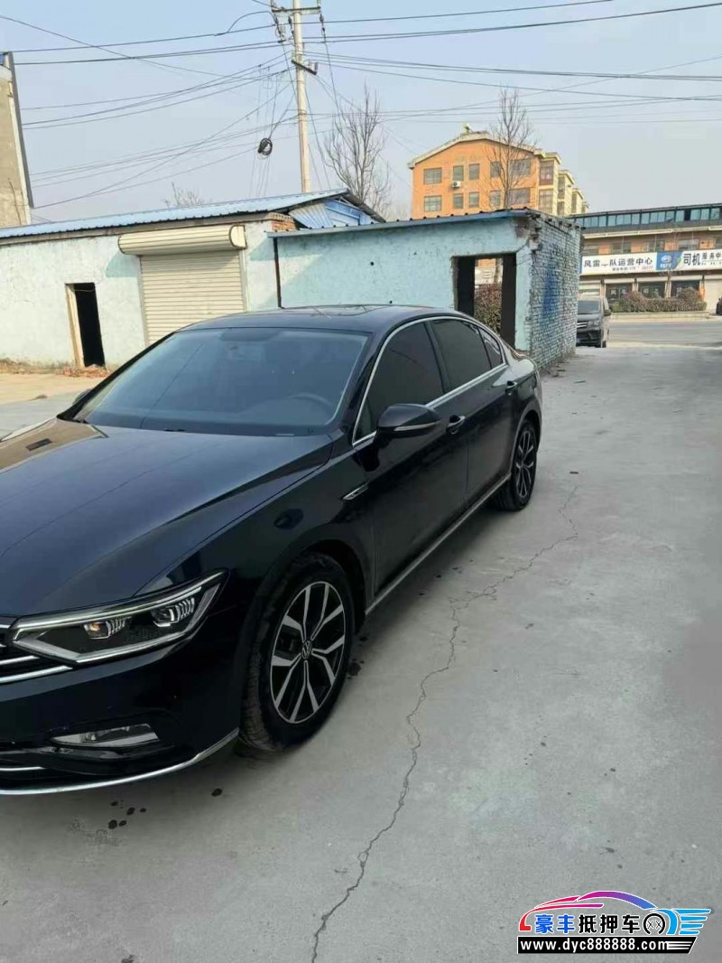 21年大众迈腾轿车抵押车出售