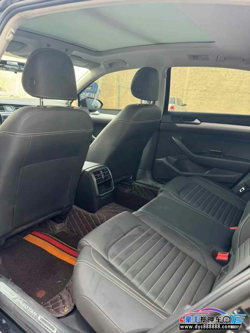 21年大众迈腾轿车抵押车出售