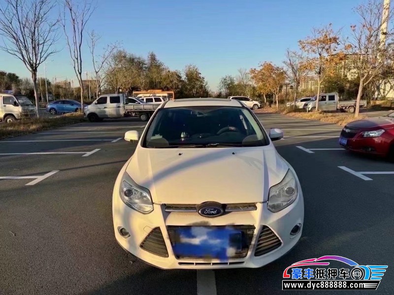 14年福特福克斯轿车抵押车出售
