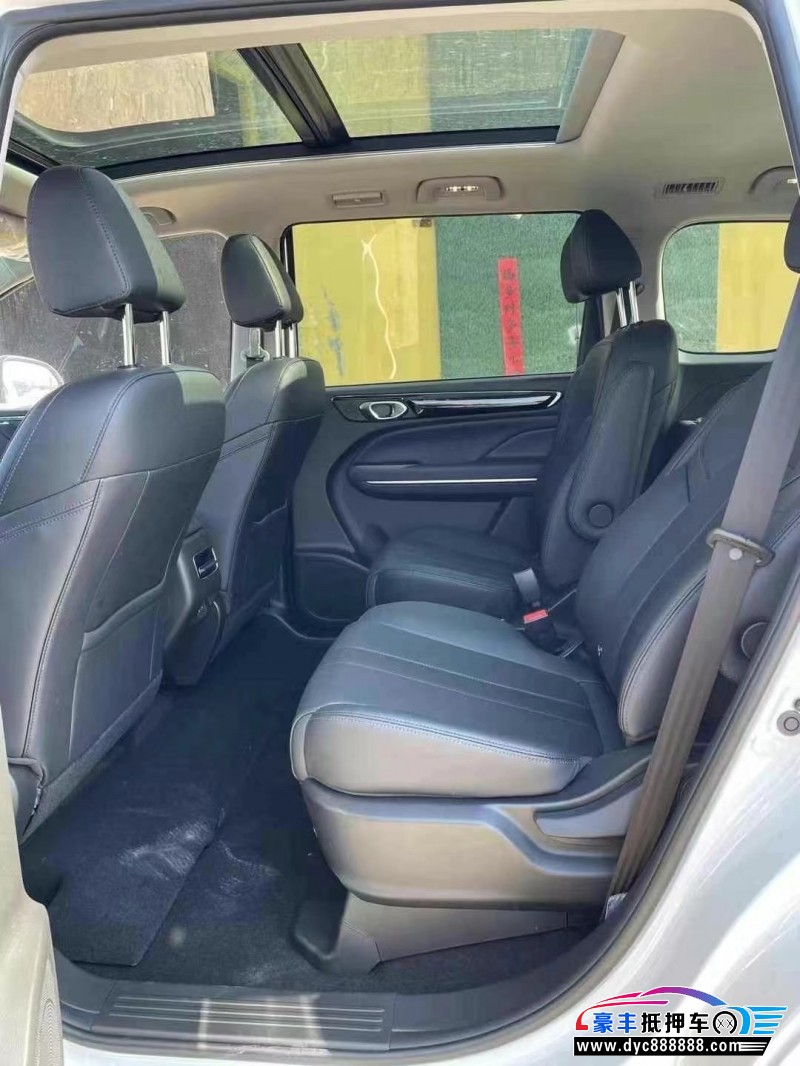 25年传祺m6轿车抵押车出售