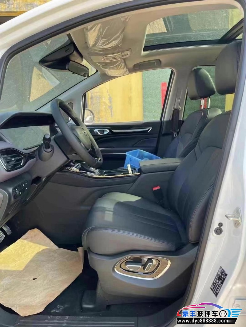 25年传祺m6轿车抵押车出售