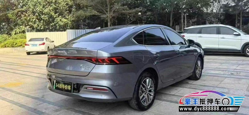 24年比亚迪秦轿车抵押车出售