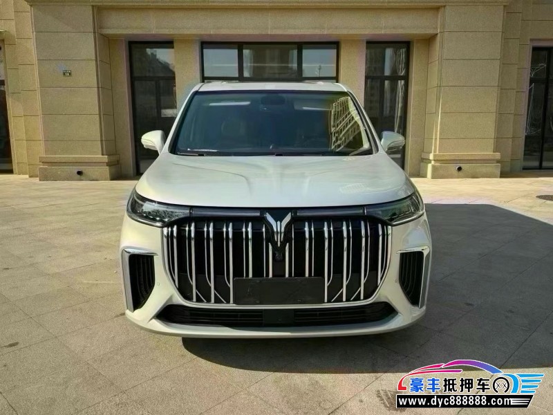 24年岚图梦想家轿车抵押车出售