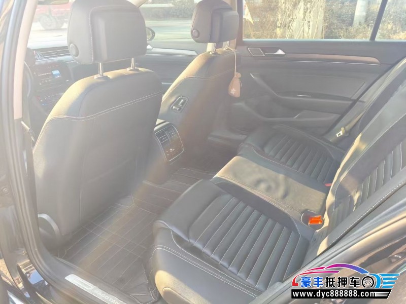 20年大众迈腾轿车抵押车出售