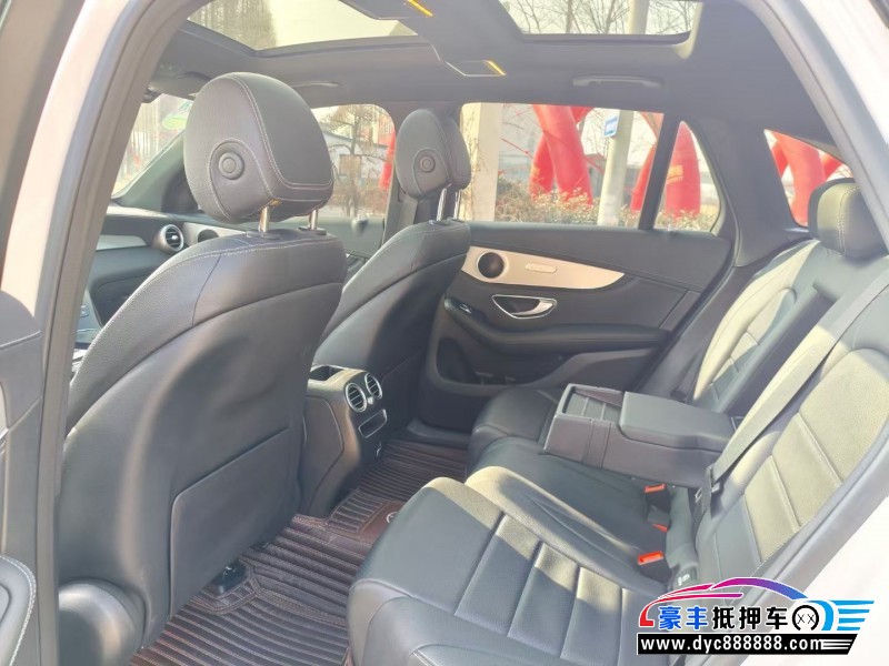 20年奔驰GLC轿车抵押车出售