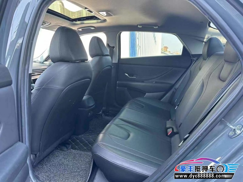 21年现代伊兰特轿车抵押车出售