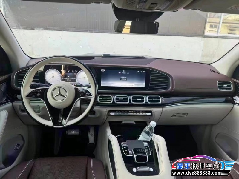 24年奔驰迈巴赫G级轿车抵押车出售