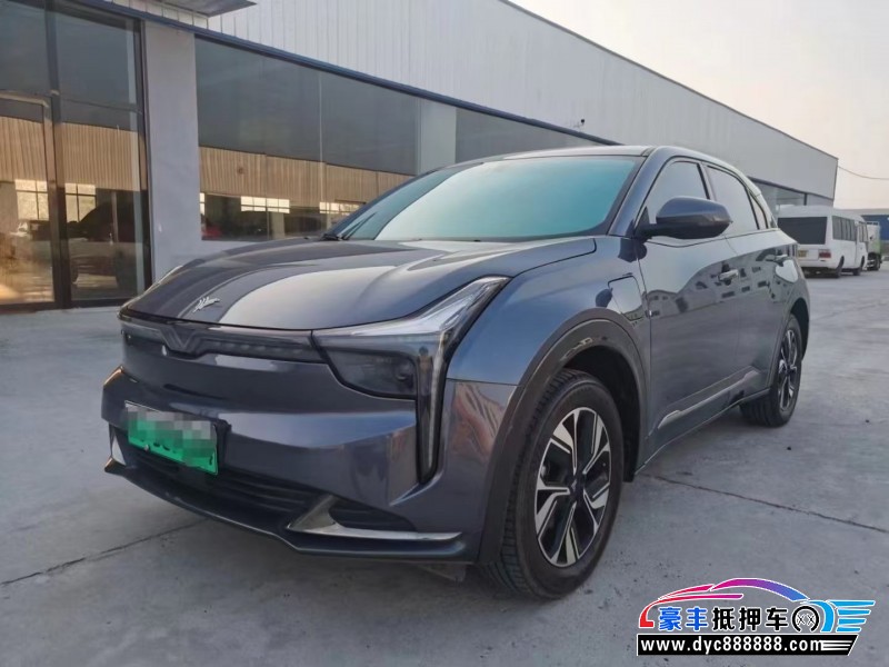 23年哪吒u-ll400轿车抵押车出售