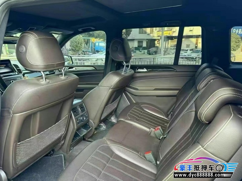 19年奔驰GLS轿车抵押车出售