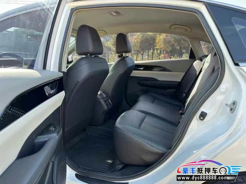 22年东风风神E70轿车抵押车出售