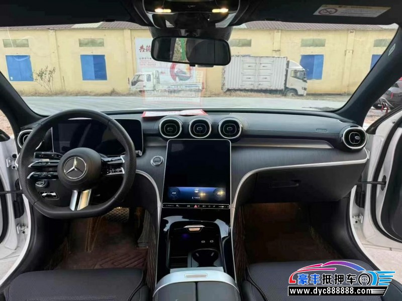 23年奔驰C轿车抵押车出售