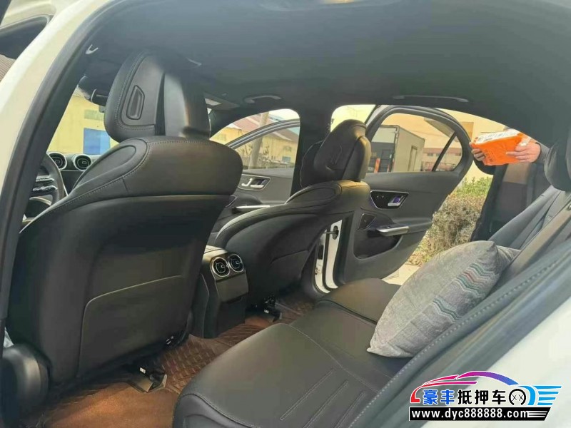 23年奔驰C轿车抵押车出售