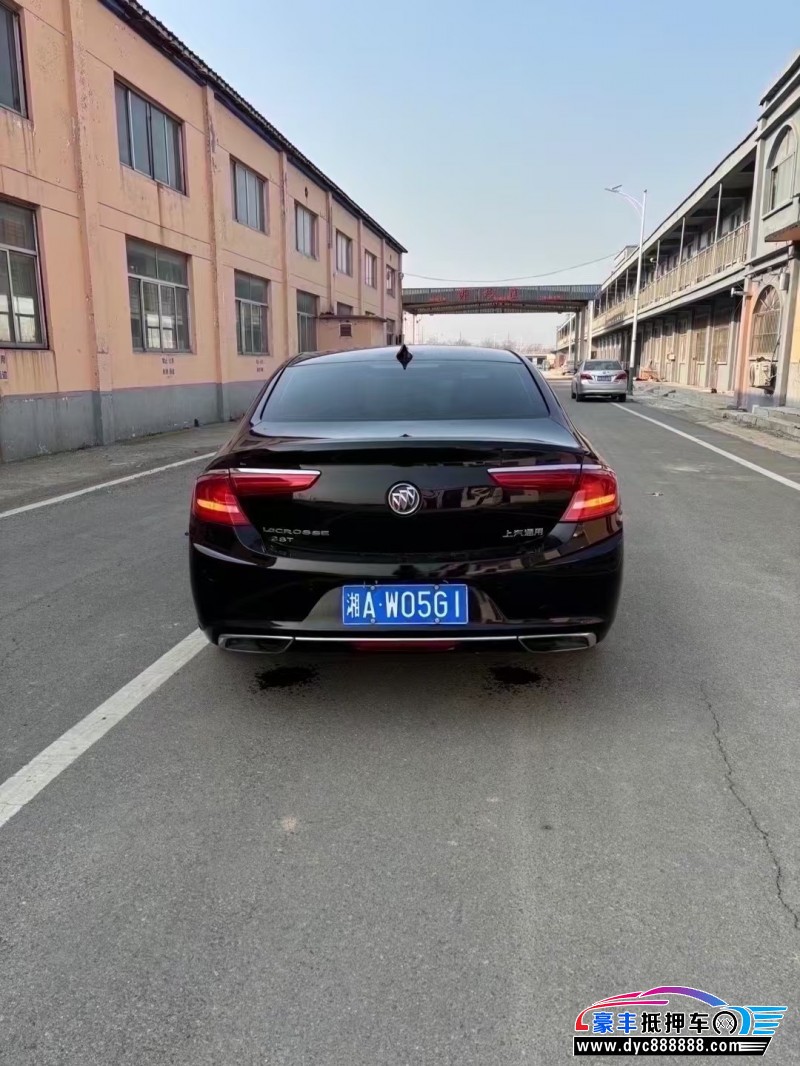 19年别克君越轿车抵押车出售