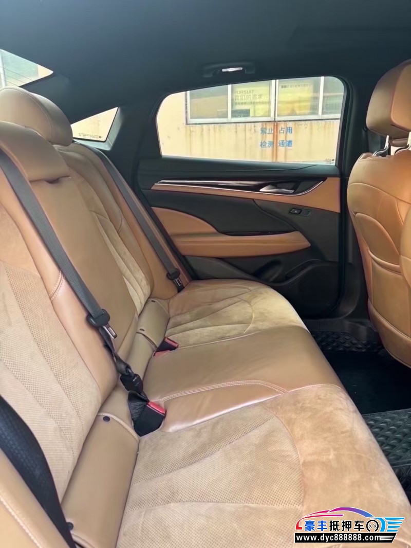 19年别克君越轿车抵押车出售