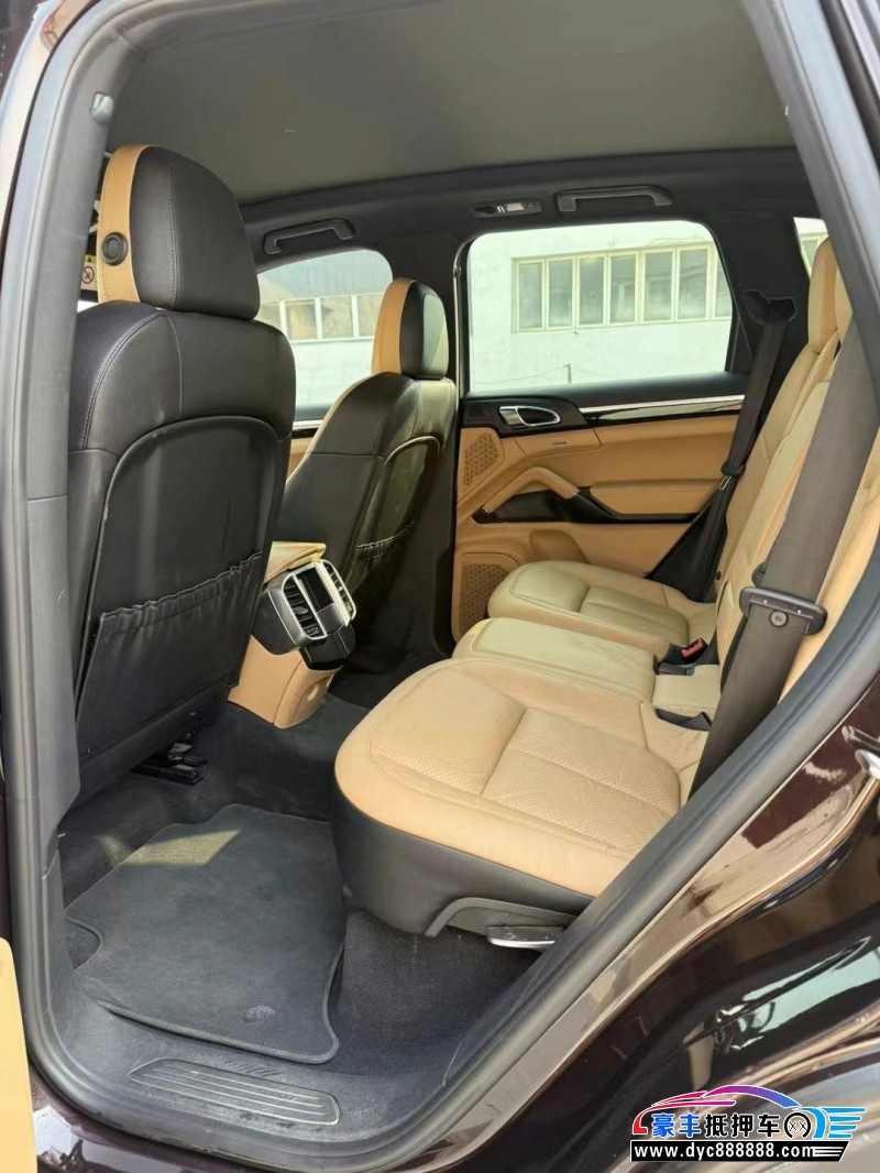 16年保时捷卡宴轿车抵押车出售