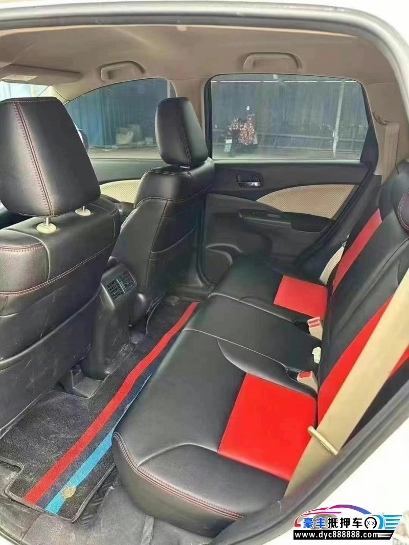 17年本田CR-V轿车抵押车出售