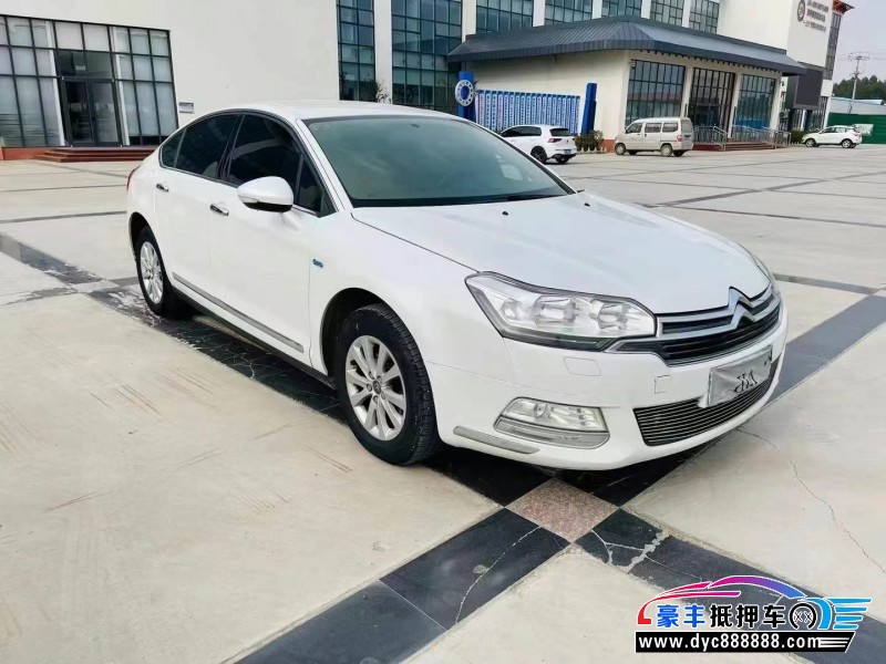 17年雪铁龙C5轿车抵押车出售