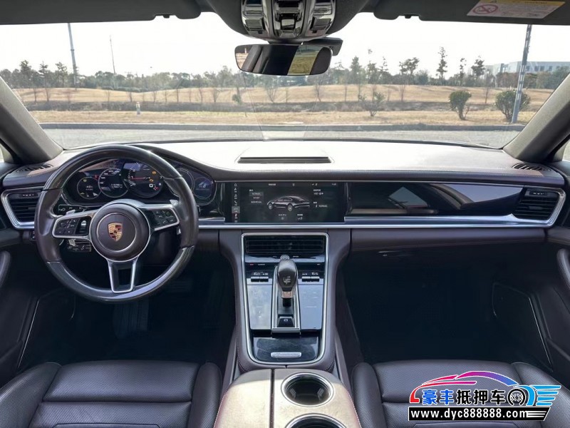 18年保时捷帕纳梅拉轿车抵押车出售