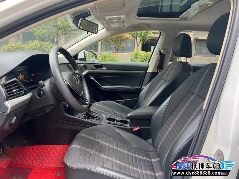 21年大众朗逸轿车抵押车出售